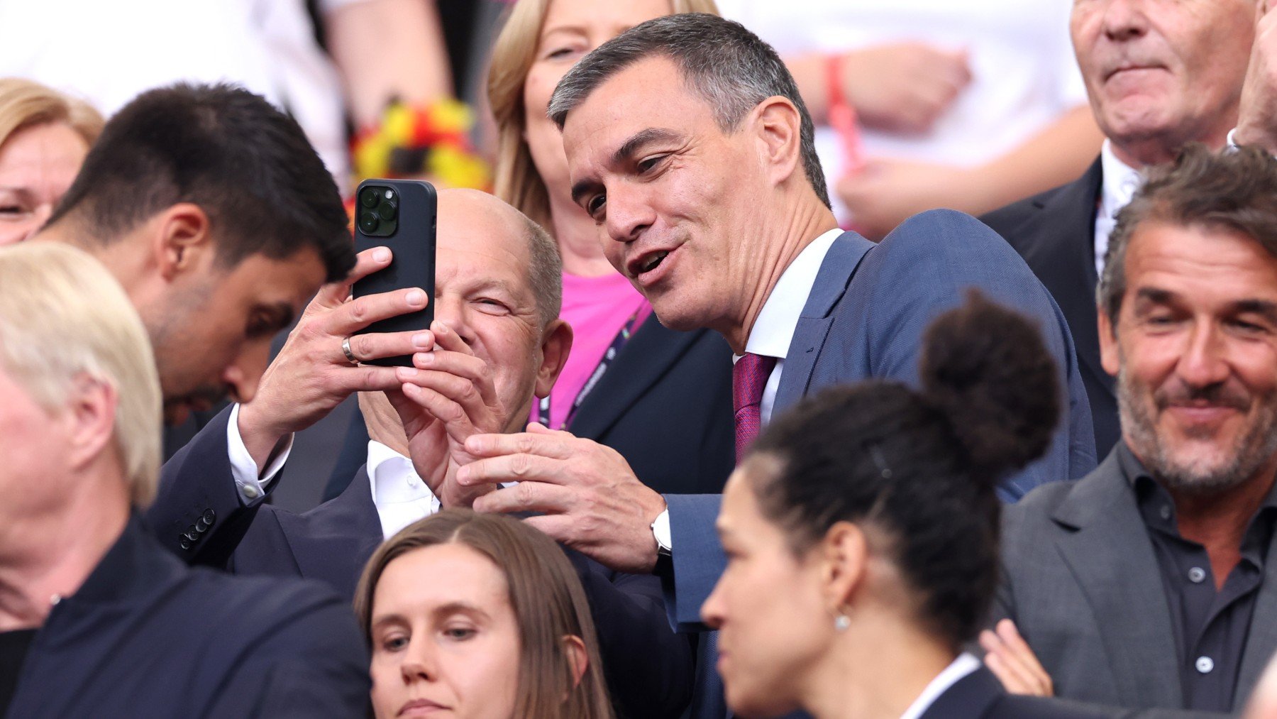 Pedro Sánchez junto a Olaf Scholz, canciller alemán.