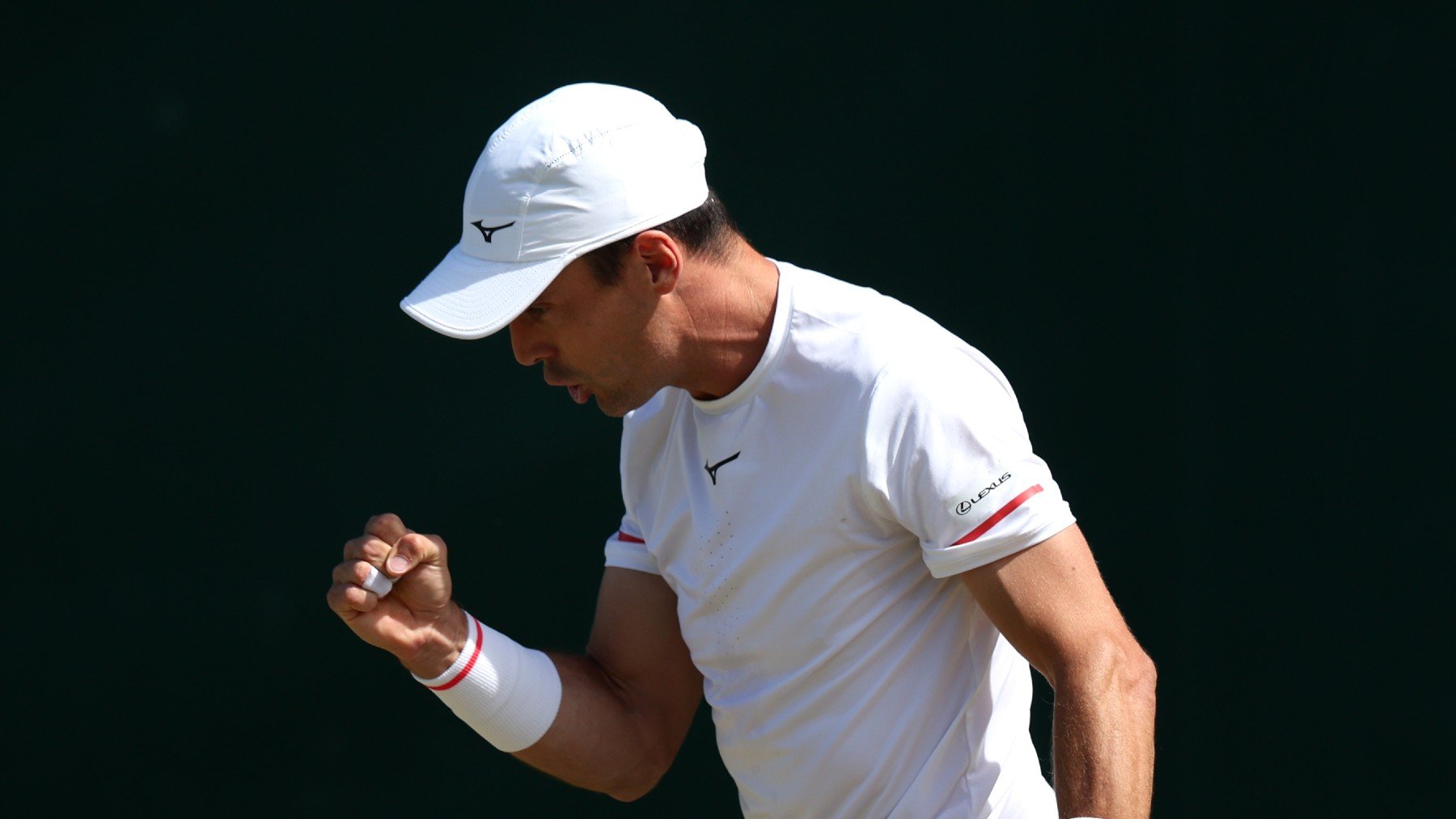 Roberto Bautista celebra un punto en Wimbledon. (Getty)