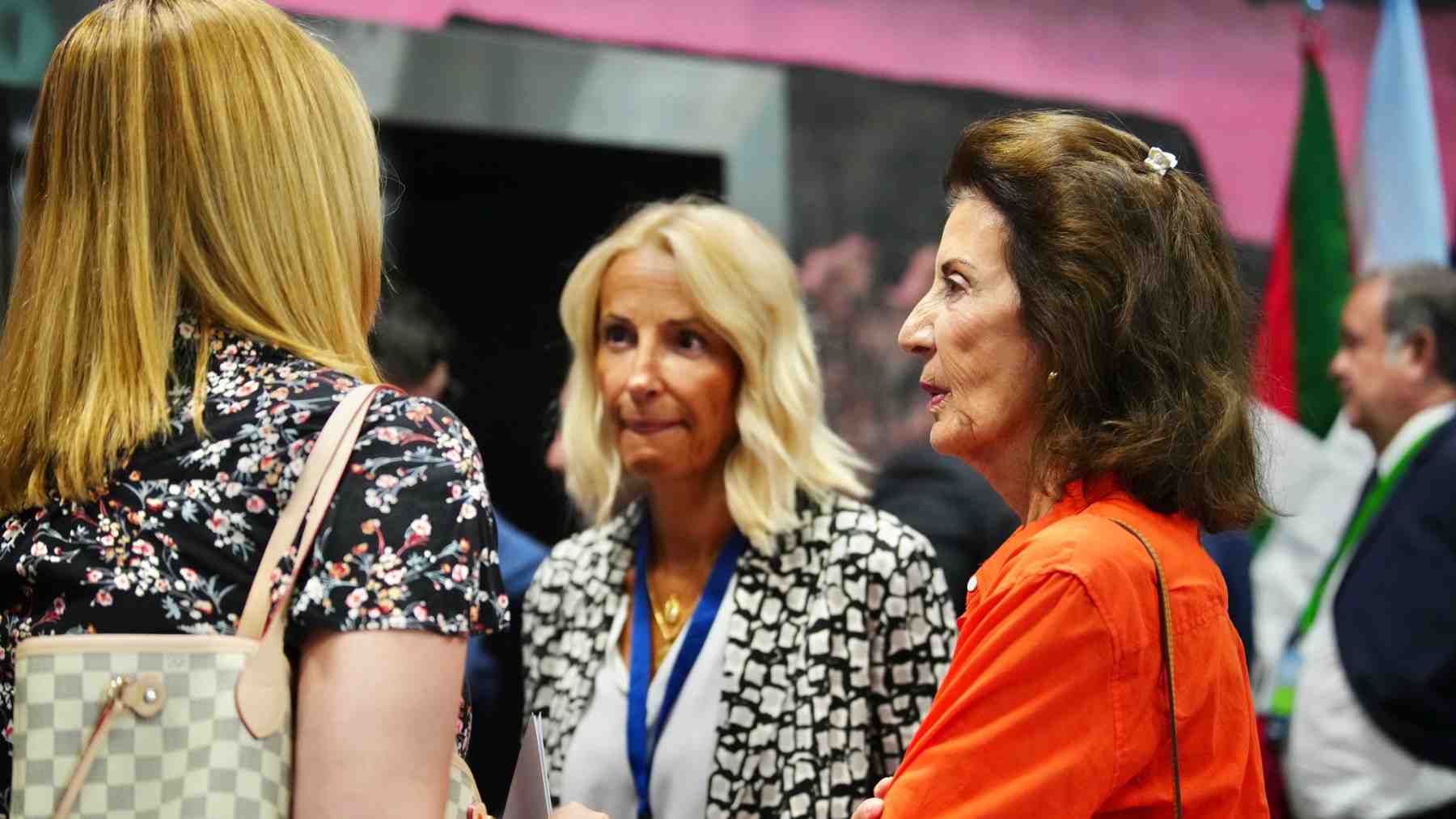 La presidenta de CAEB, Carmen Planas, en la Asamblea General anual de la CEOE.