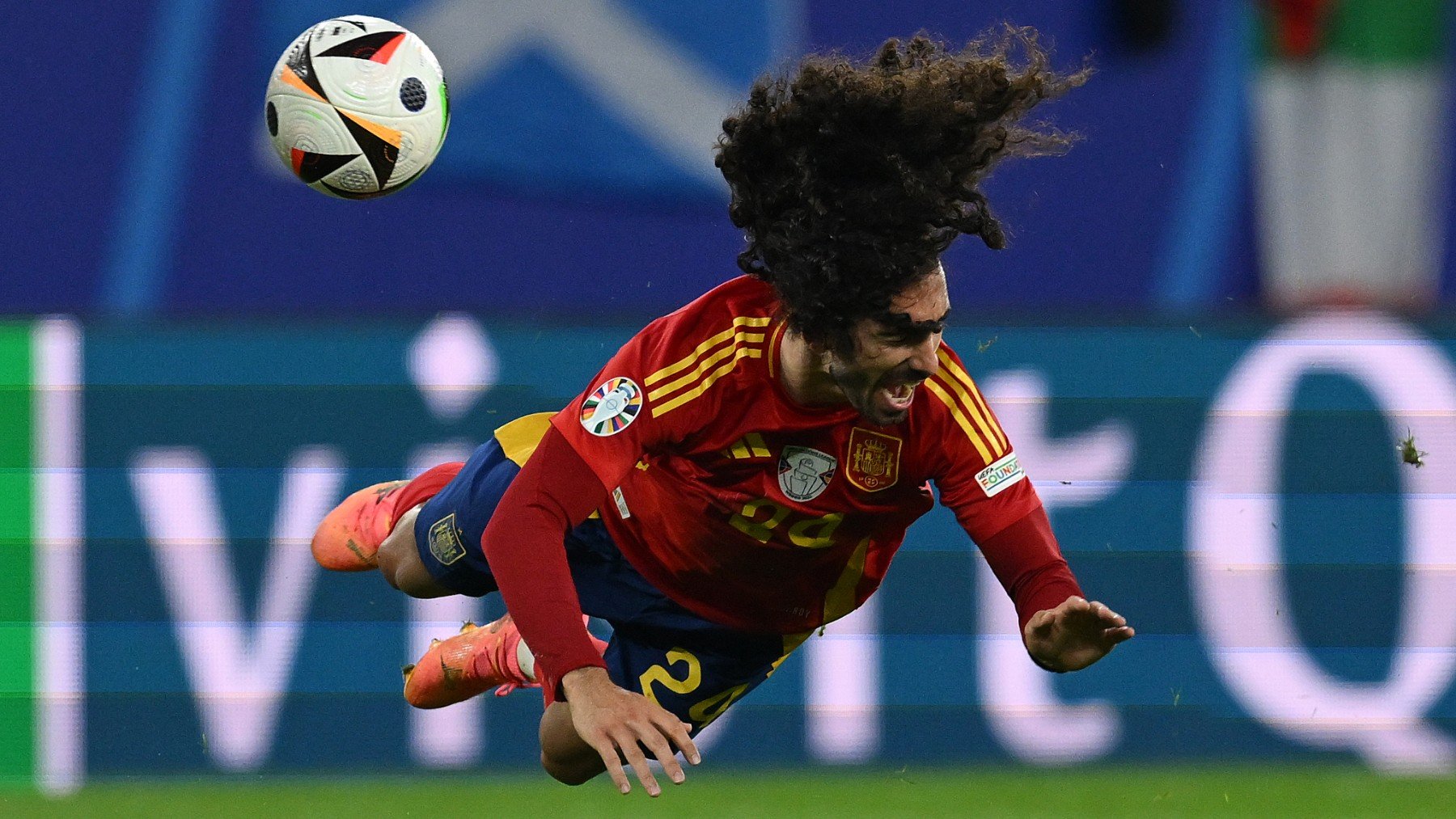 Marc Cucurella, en un partido de España. (Getty)