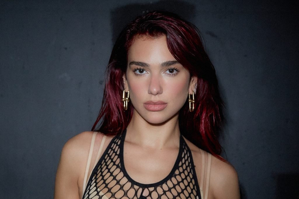 Quién es Dua Lipa: edad, pareja y biografía de la artista que actúa en ...