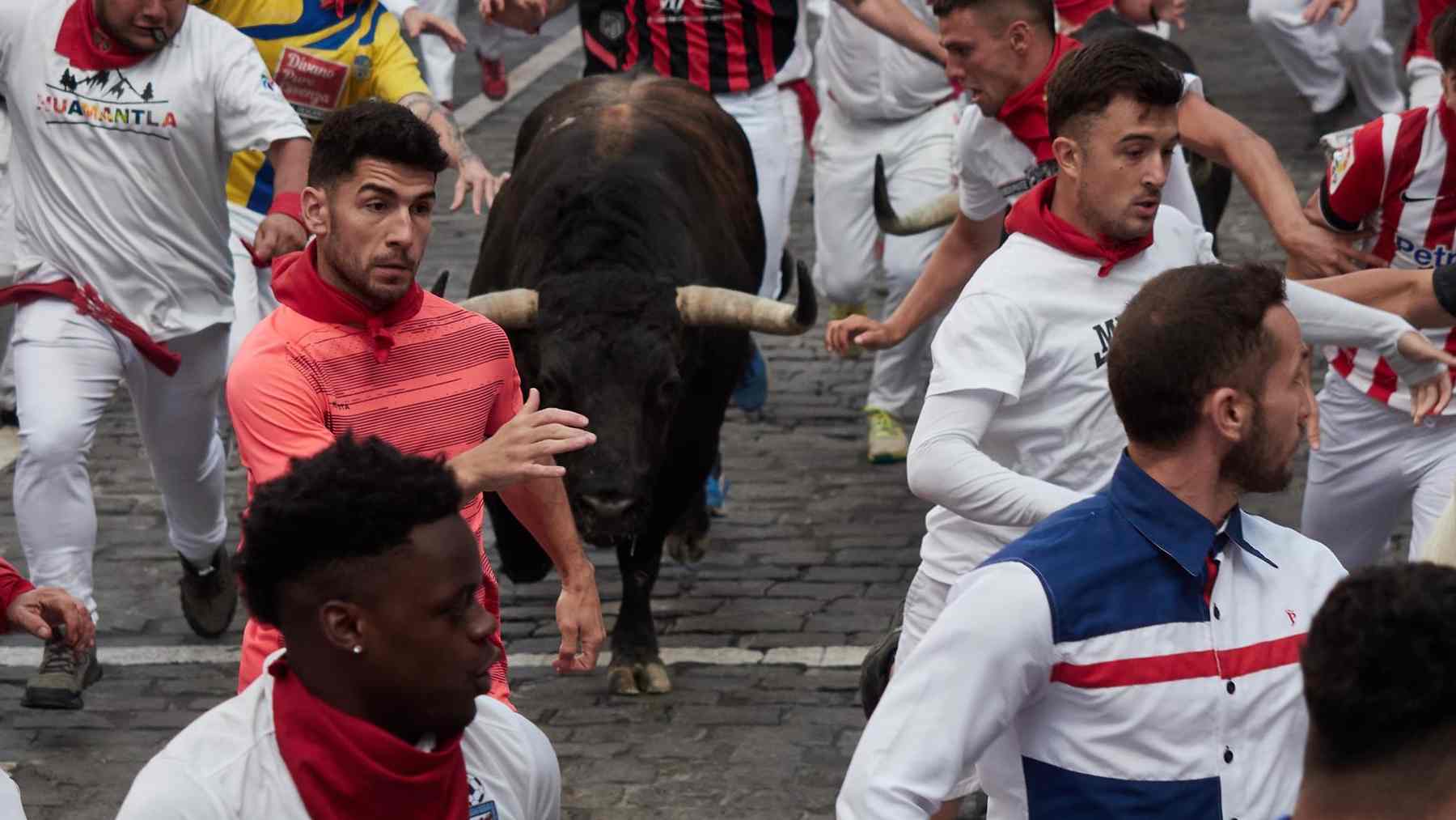 Imagen del cuarto encierro de los Sanfermines 2024. EDUARDO SANZ – EUROPA PRESS