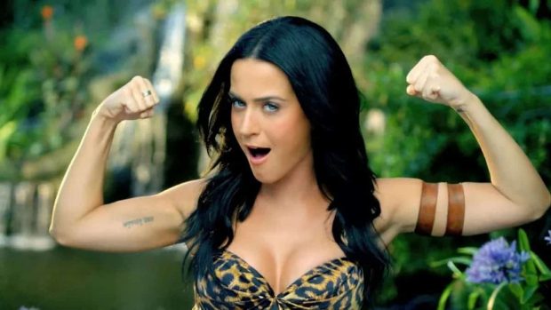 Katy Perry en el videoclip de 'Roar'.