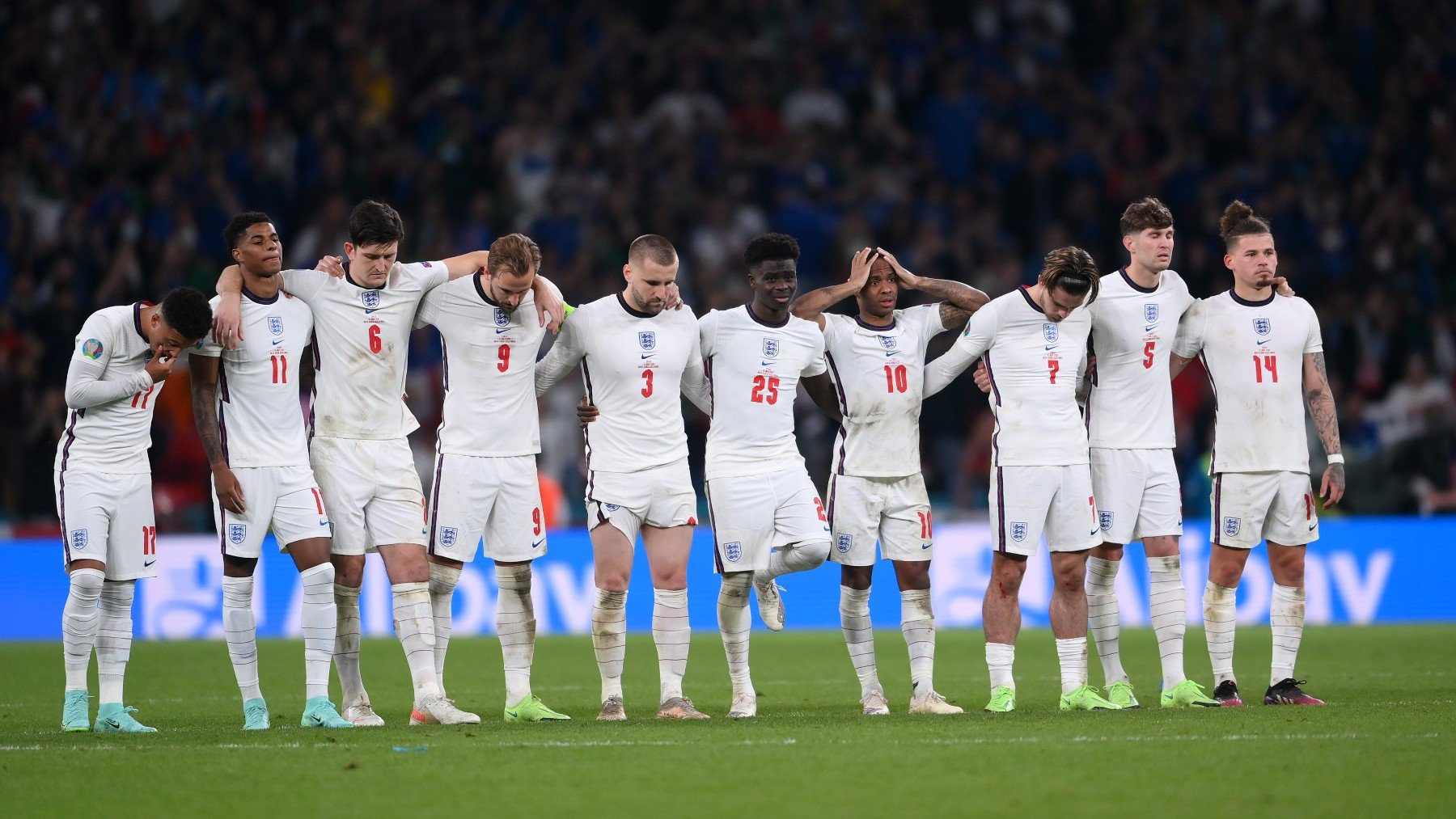 La selección inglesa tras perder la final de 2020. (Getty)