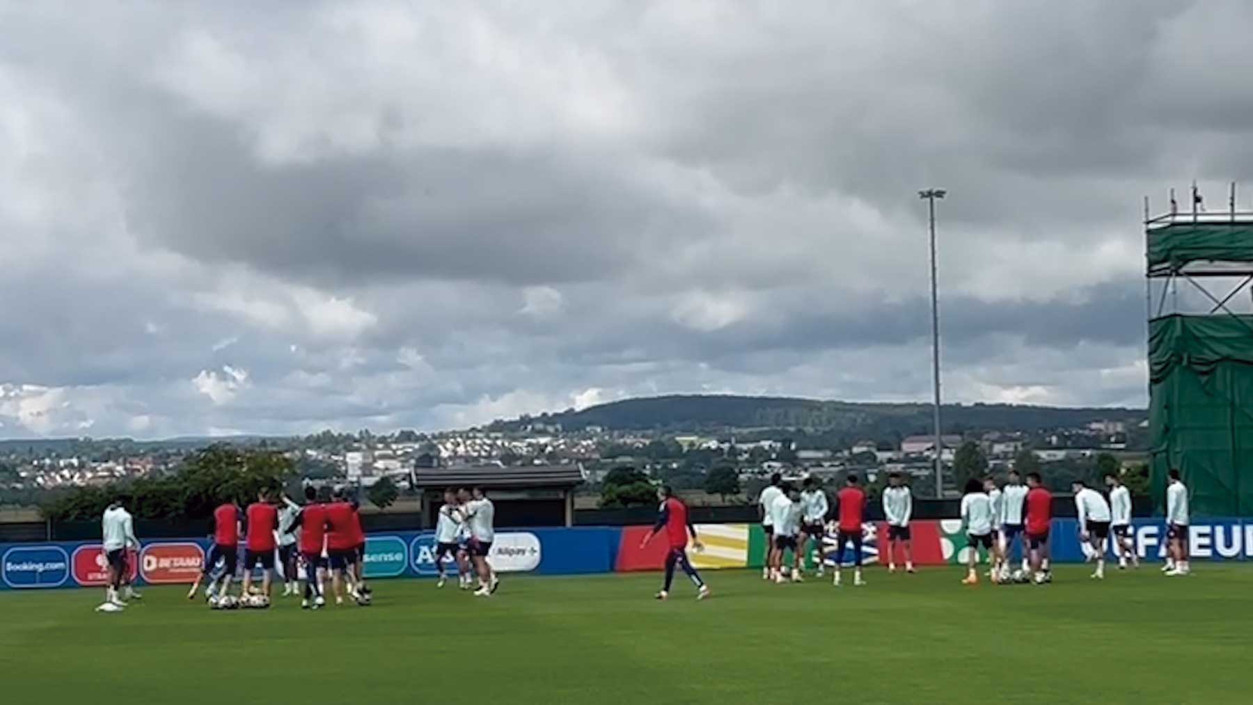 España se entrena antes de la final de la Eurocopa.