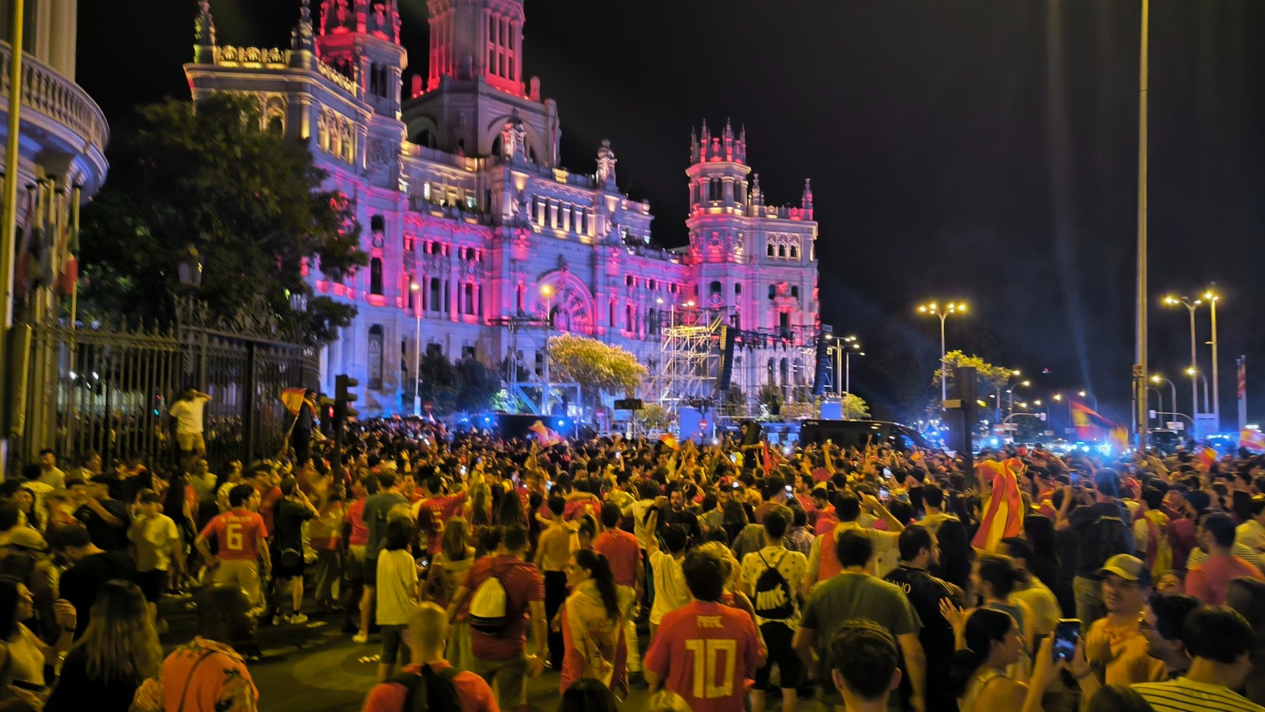 Así está la Cibeles con la celebración de España.