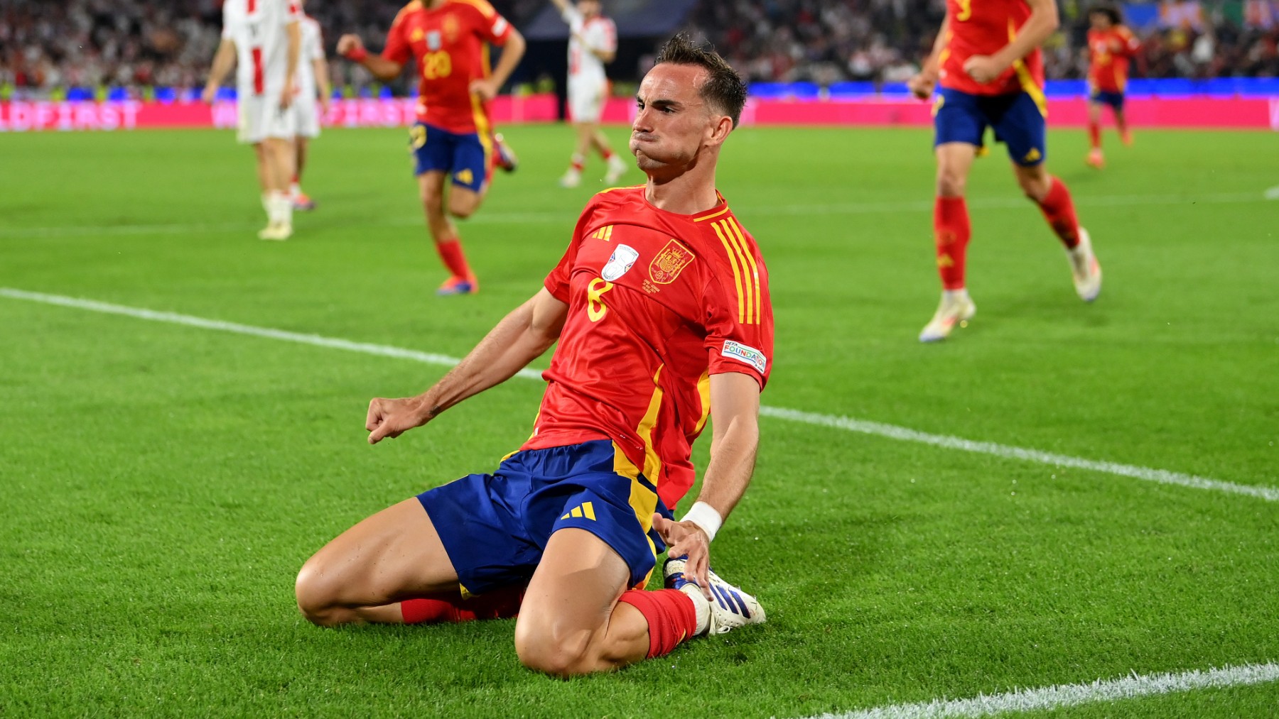 Fabián celebra un gol con España. (Getty)