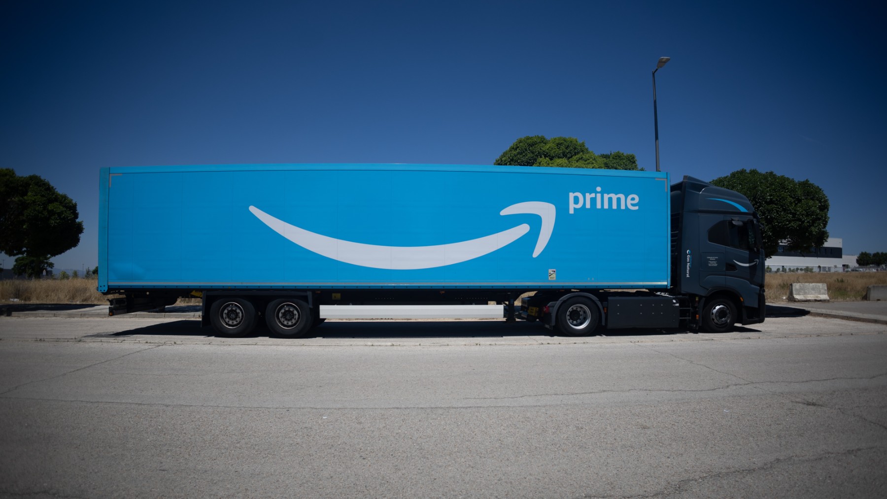 Un camión de Amazon. (EP)
