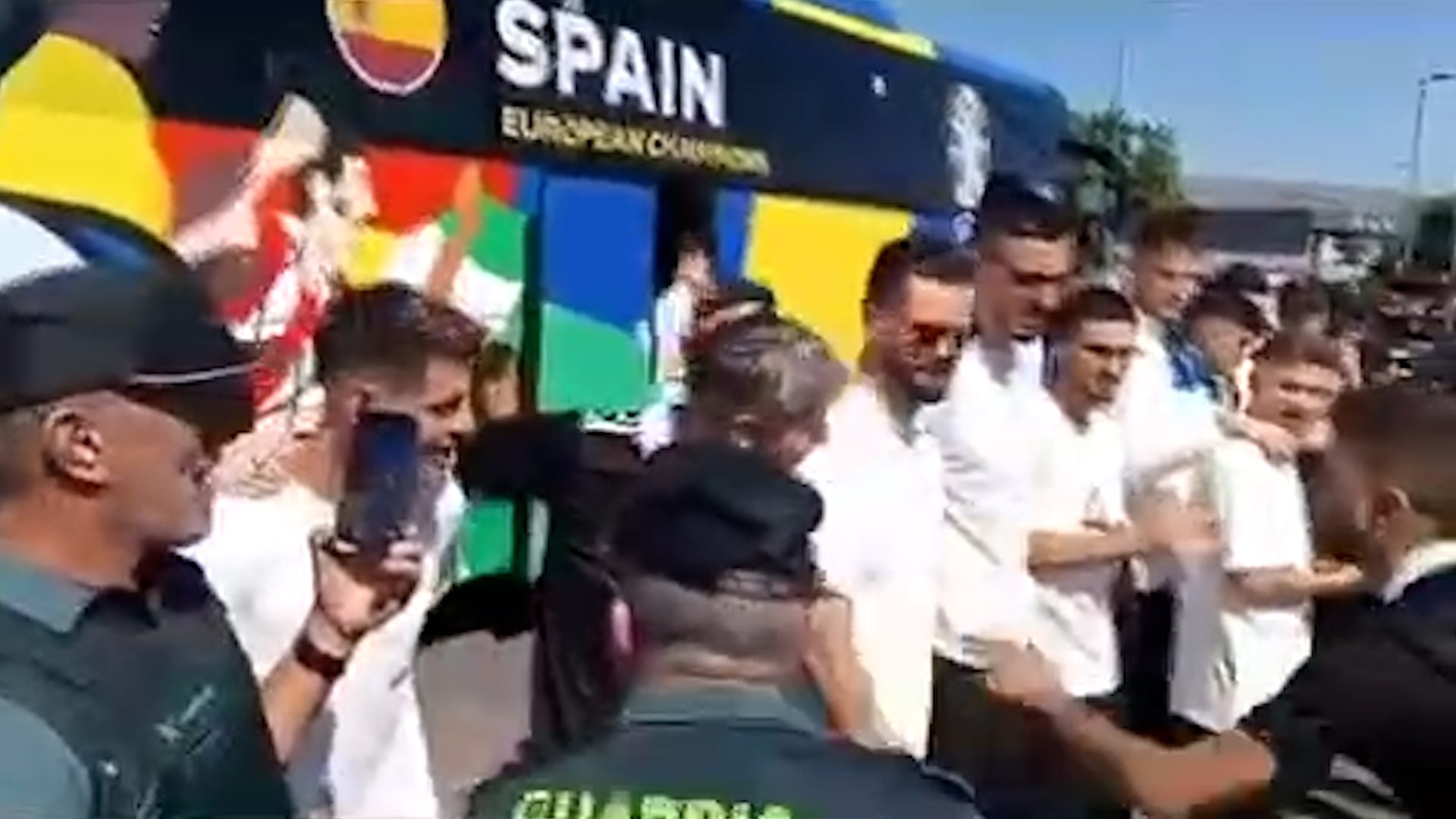 Morata vitorea a la Guardia Civil y la Policía Nacional.