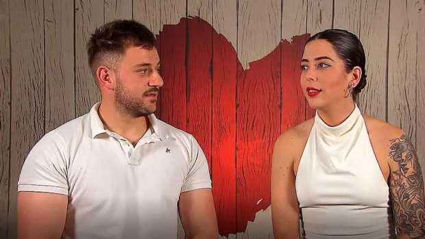 Vicky y Agustín en 'First Dates'. (Mediaset)