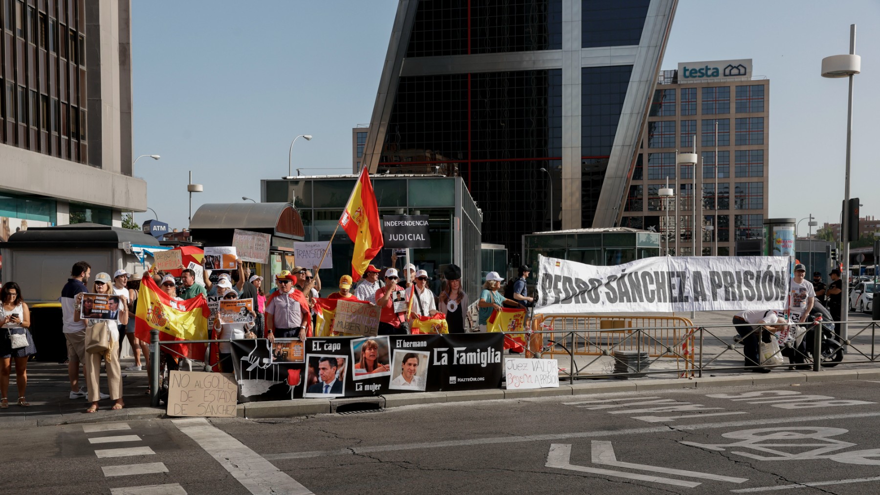 Manifestación frente a los juzgados de Plaza de Castilla.