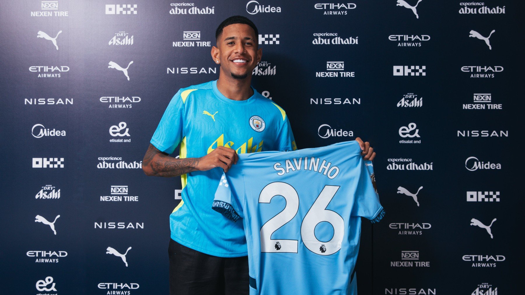 Savinho se convierte en nuevo jugador del Manhcester City. (mancity.com)