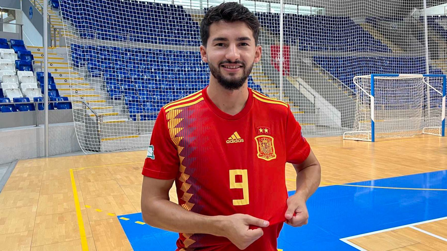 Gordillo con la camiseta de España en Son Moix.