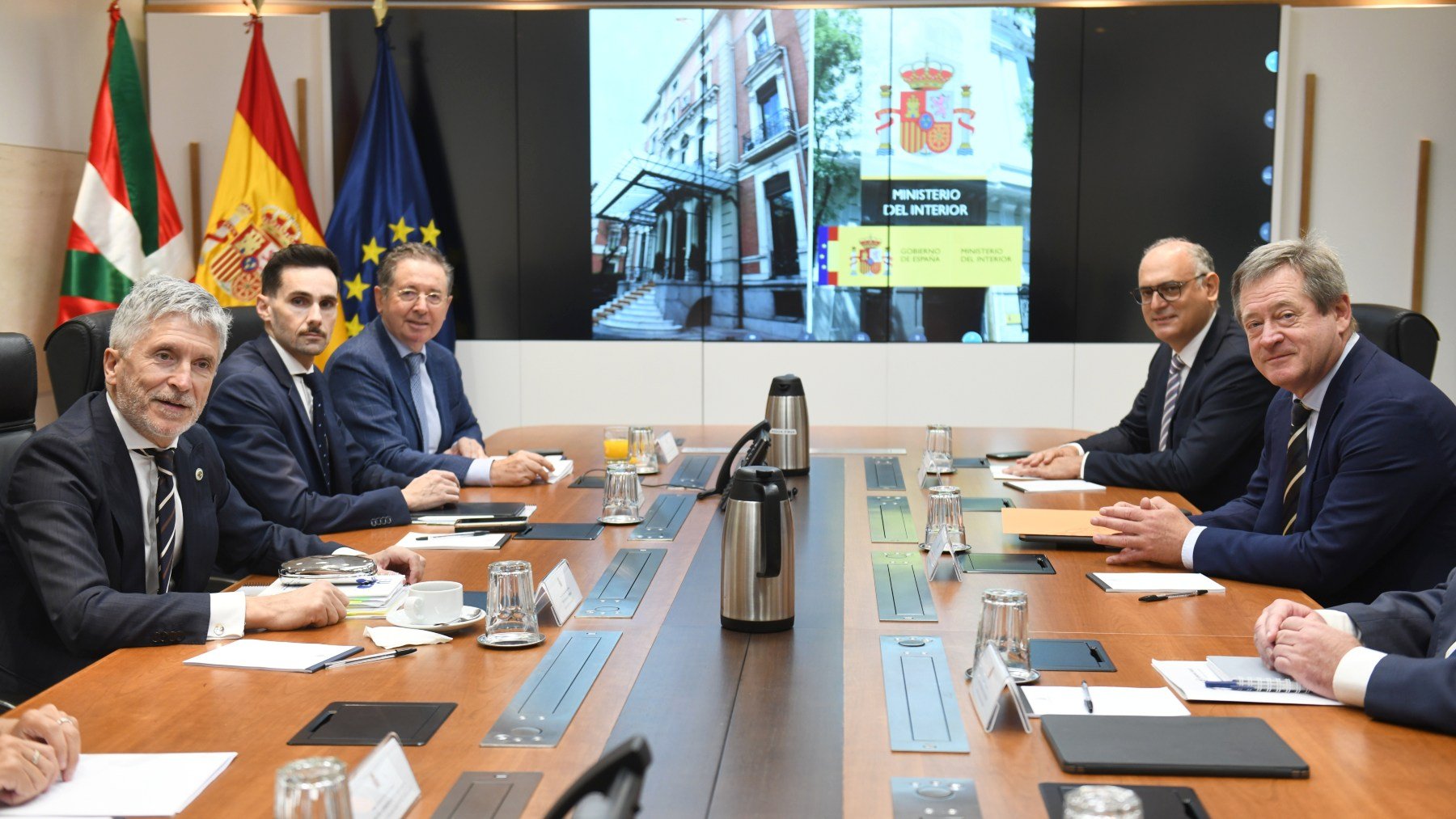 Marlaska en la reunión con el Ejecutivo vasco. (Foto: EP)