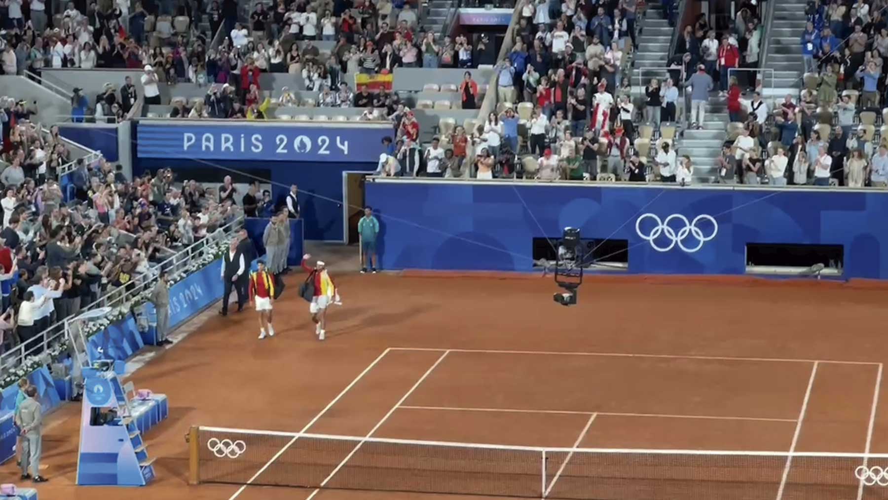 Nadal y Alcaraz, en su salida a la pista Philippe Chatrier.