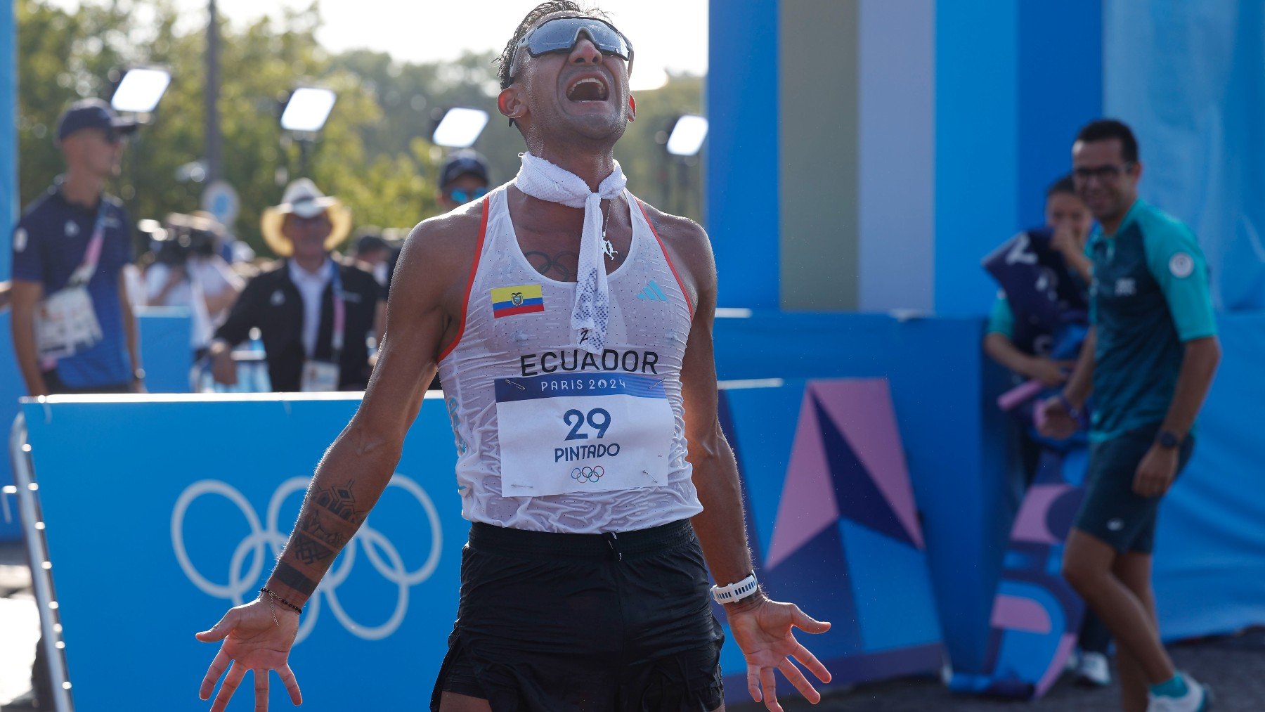 El ecuatoriano Brian Daniel Pintado celebró el oro haciendo el gesto de Cristiano. (EFE)