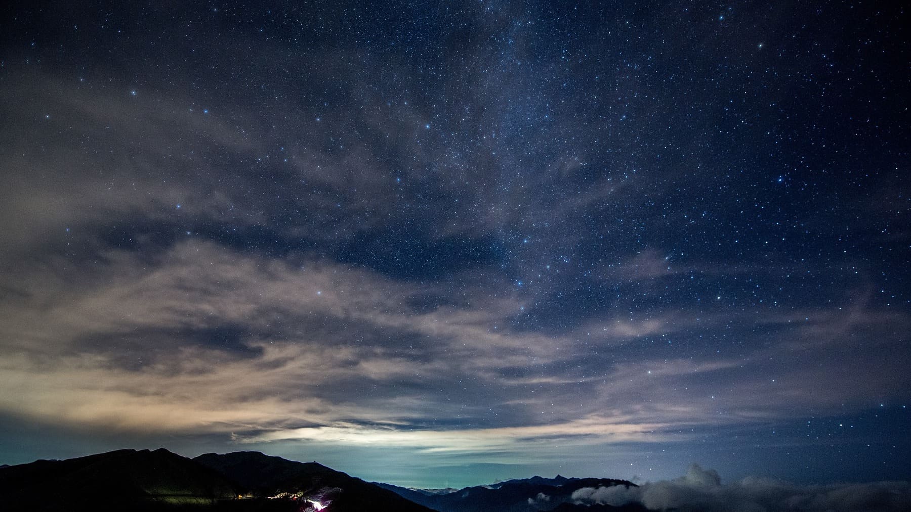 Fotografía del cielo nocturno.