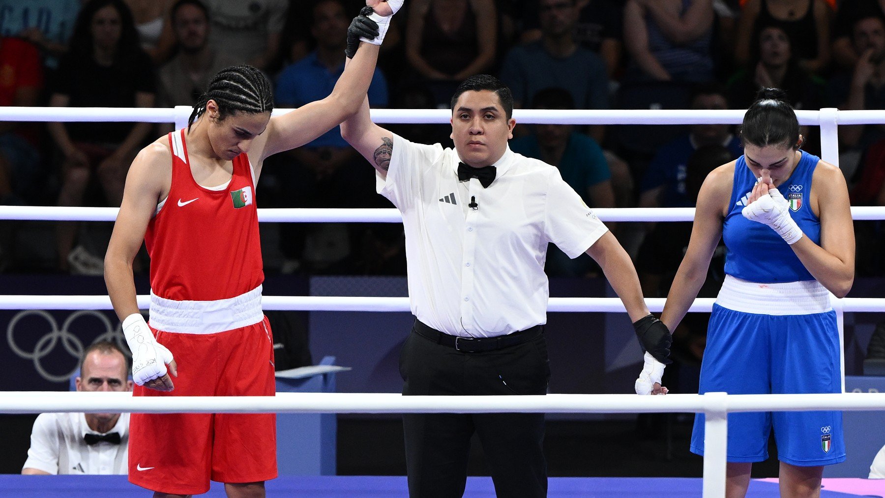 Las dos boxeadoras en el combate de los JJOO.