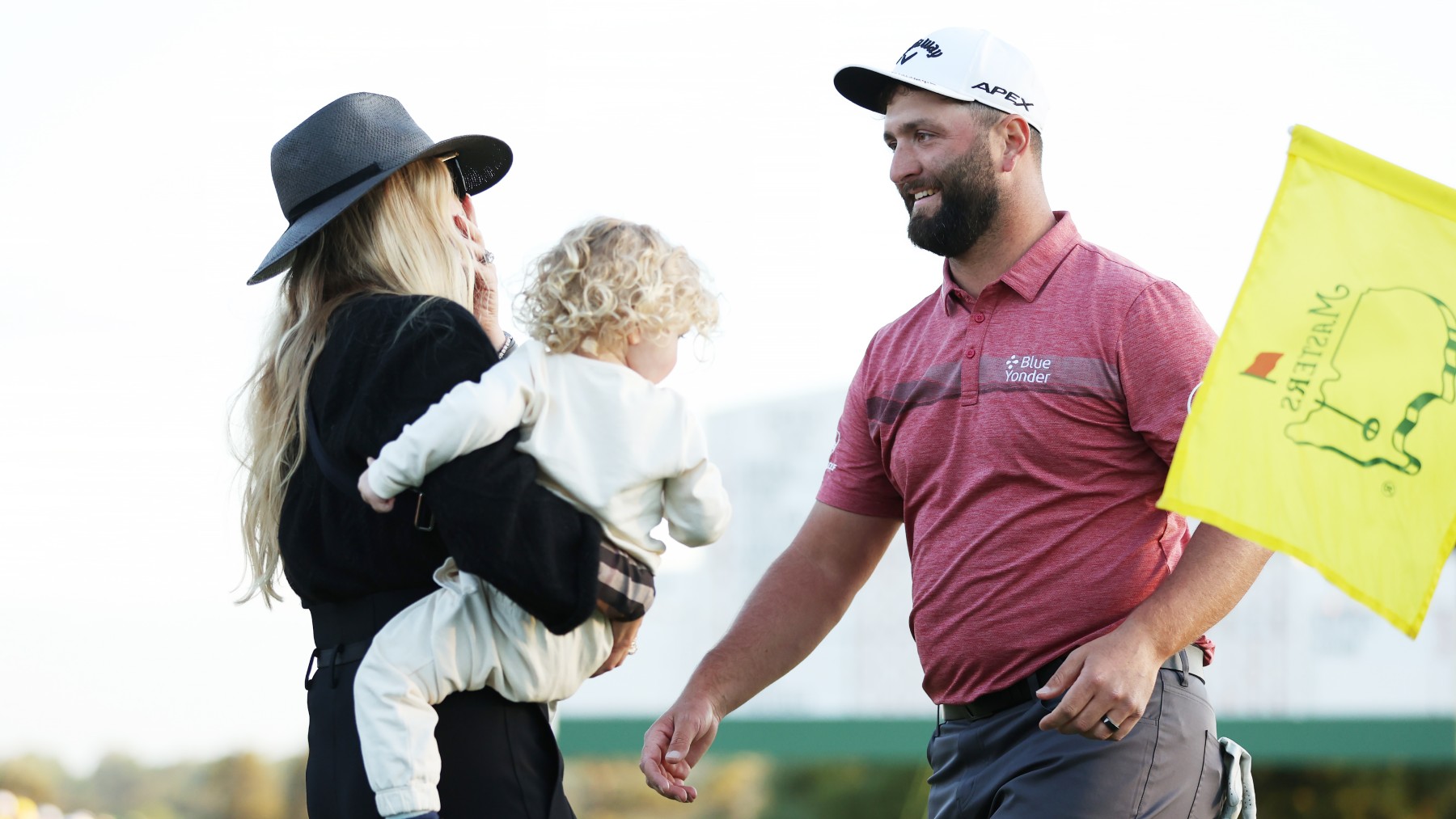 Jon Rahm, junto a su mujer y su hija. (Getty)