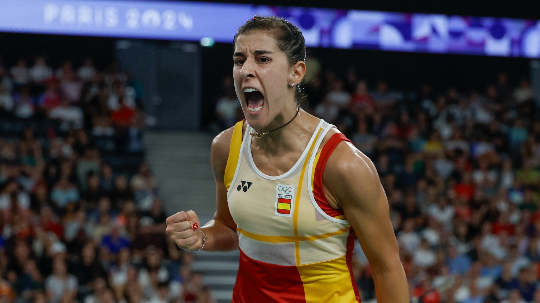 Carolina Marín celebra su victoria. (EFE)