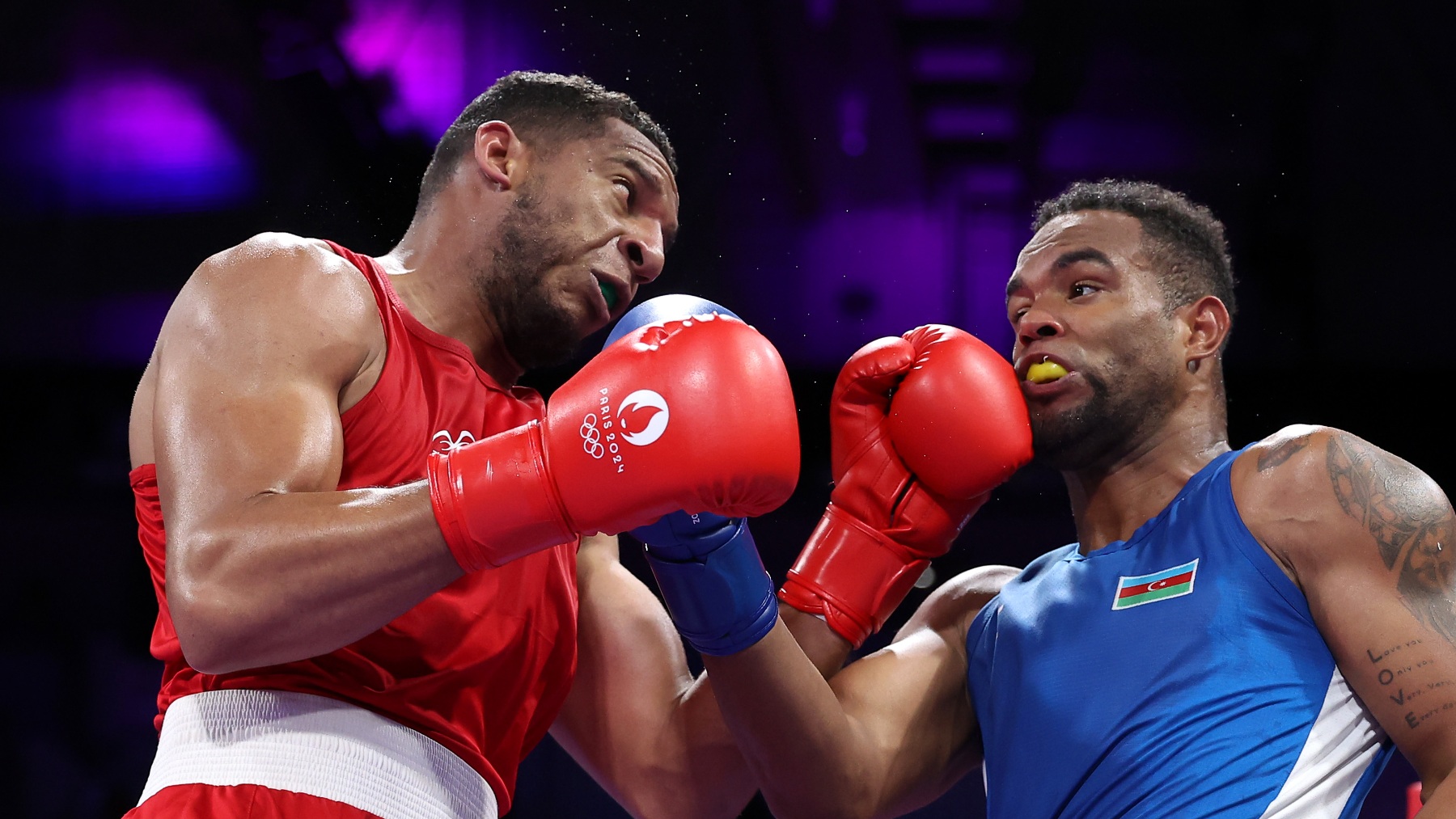 Emmanuel Reyes en su combate de semifinales. (Getty)