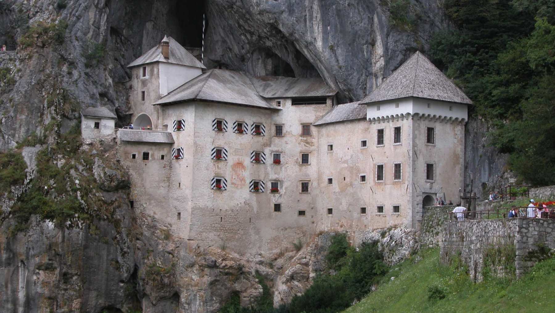 Organización y la vida en un castillo medieval.