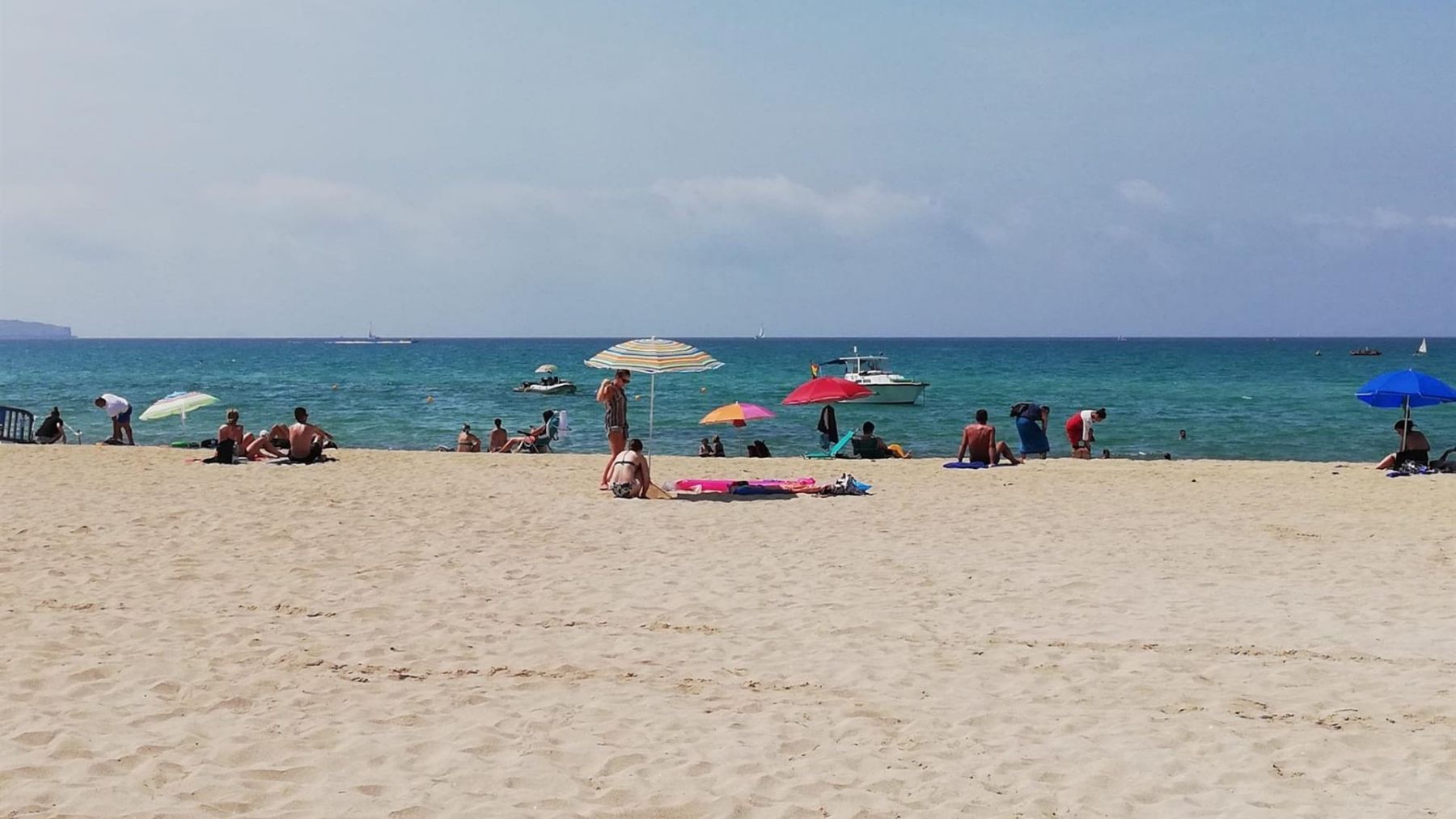 Una mujer fallece ahogada en la Playa de Palma.