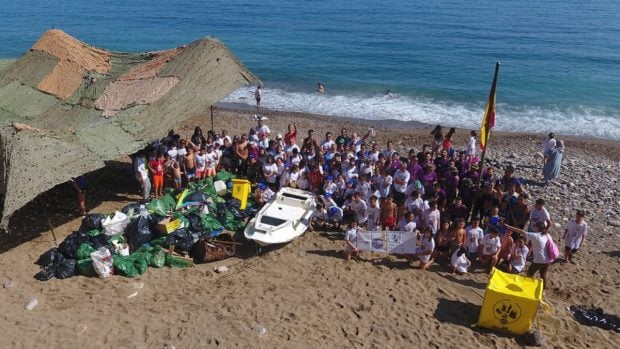 Voluntarios Libera playa