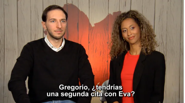 Gregorio y Eva en 'First Dates'. (Mediaset)