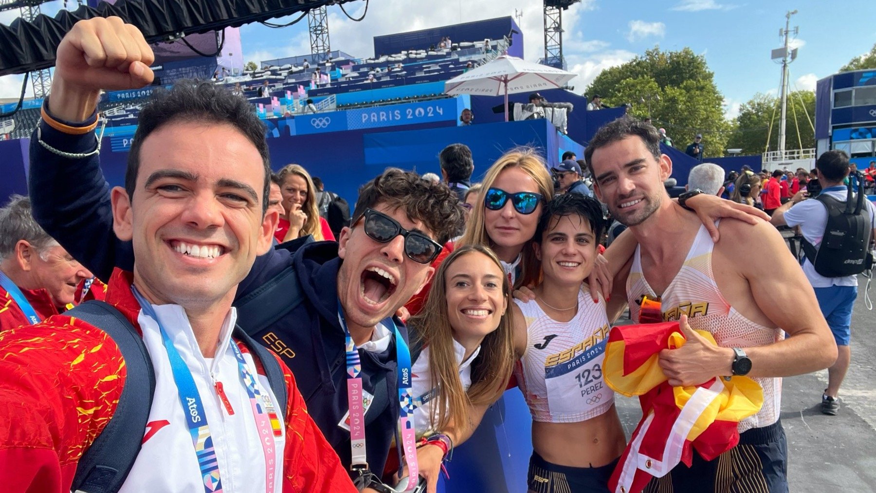 Diego y los medallistas olímpicos. (@DiegoGCarrera)