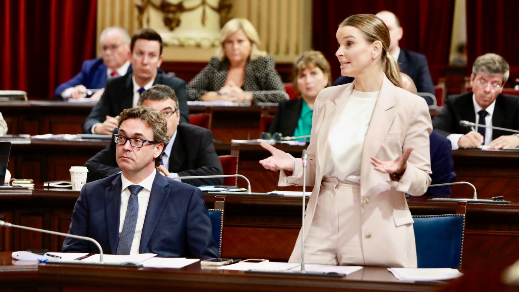 Marga Prohens en el Parlament.