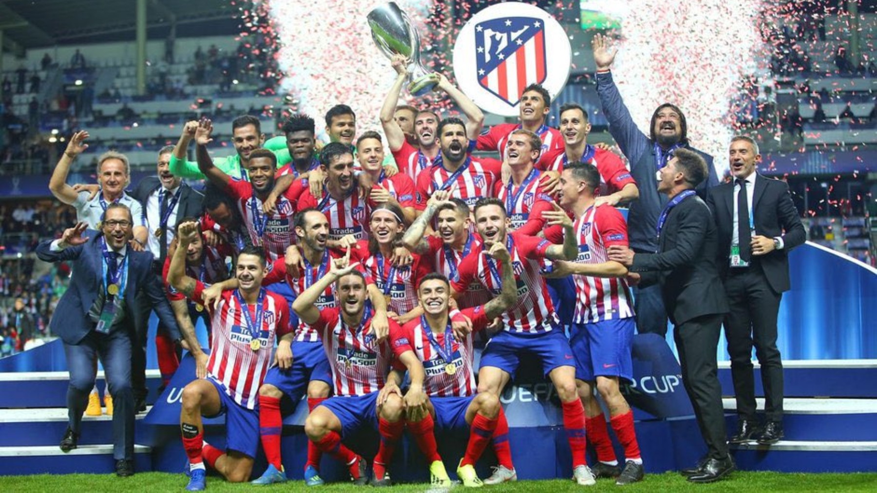 El Atlético, celebrando la última Supercopa de Europa.