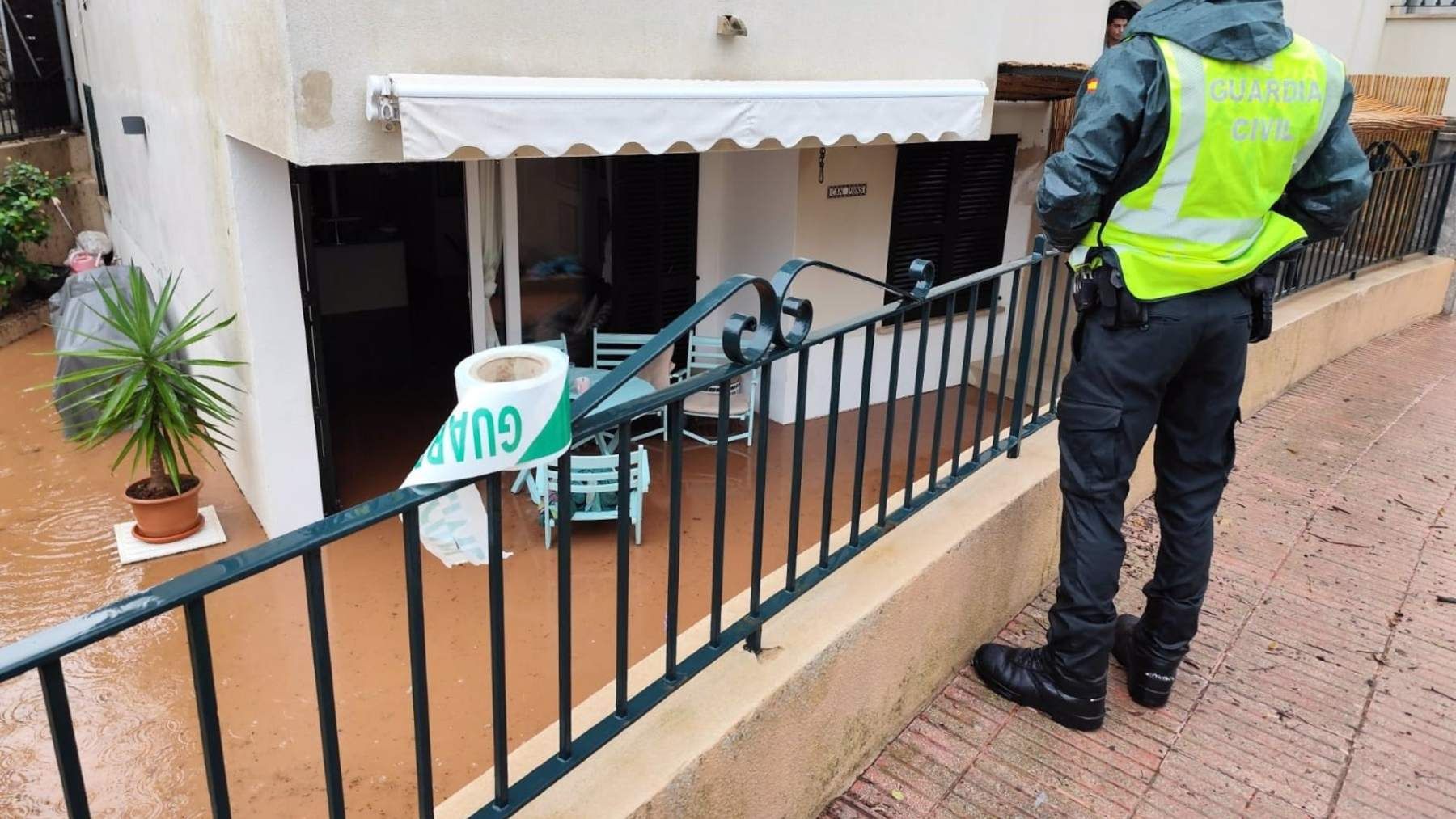 Vivienda inundada en el Puerto de Sóller.