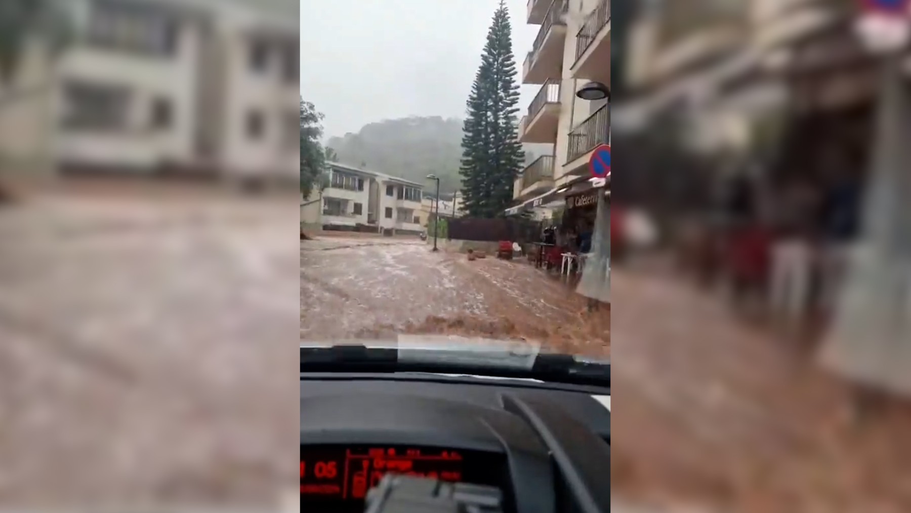 Inundación en el Port de Sóller.