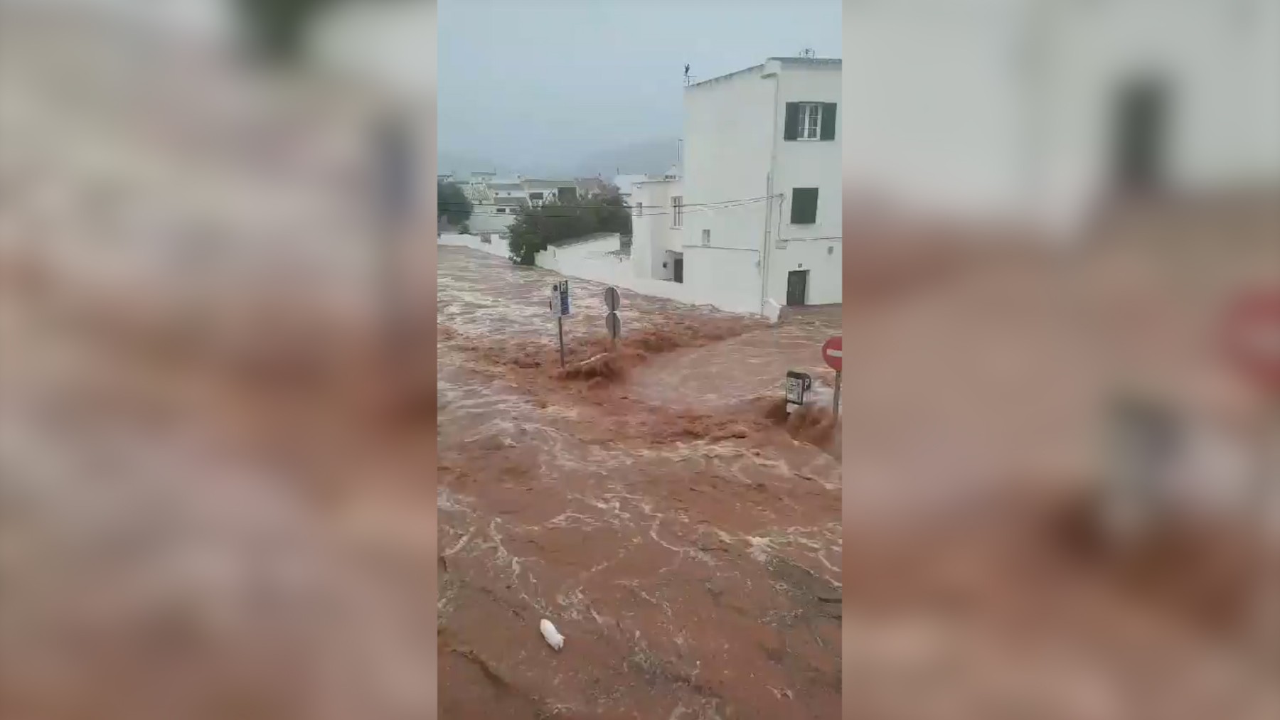 Es Mercadal de Menorca totalmente inundado por la DANA.