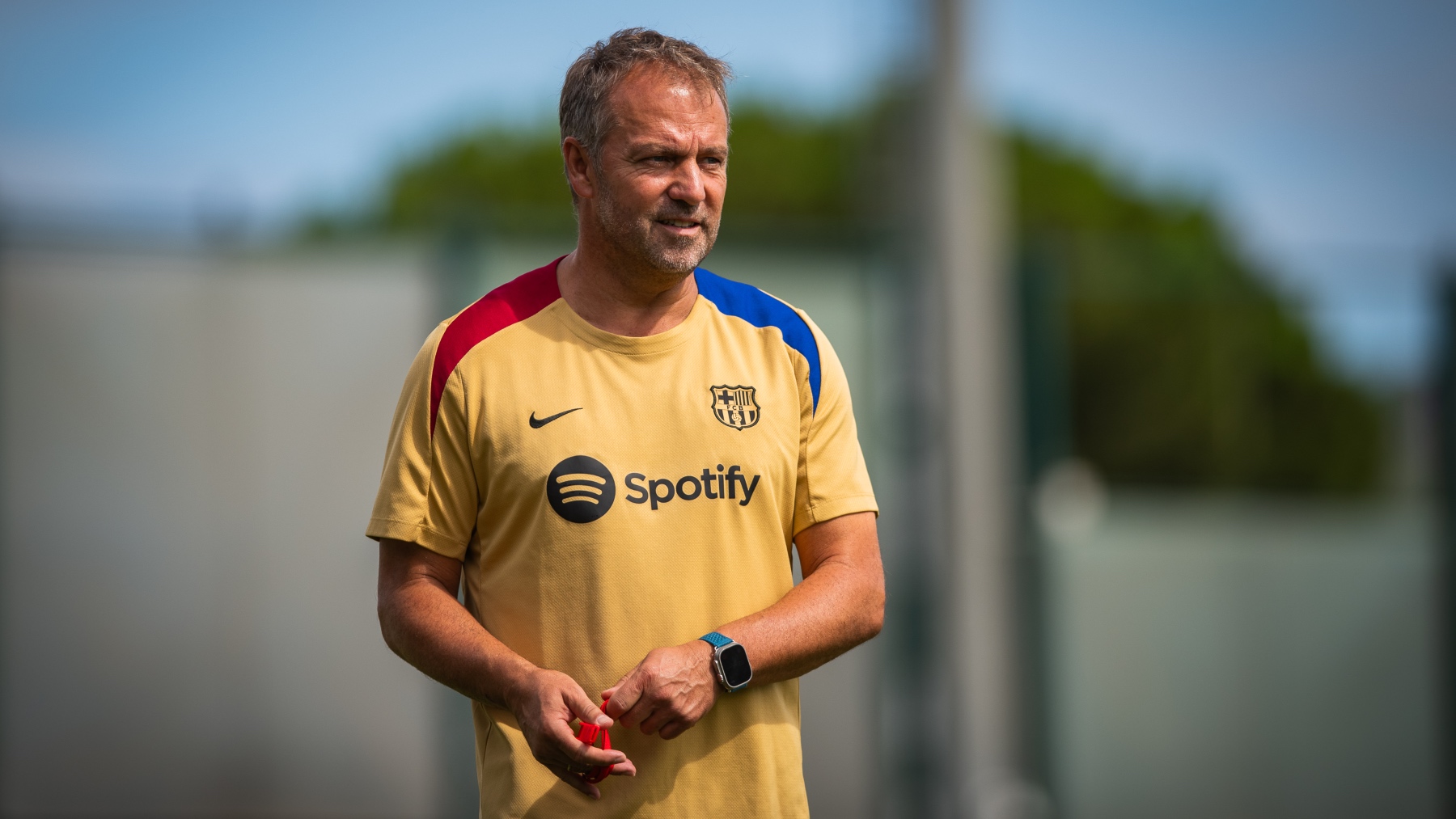 Hansi Flick, en el entrenamiento del Barcelona. (FC Barcelona)