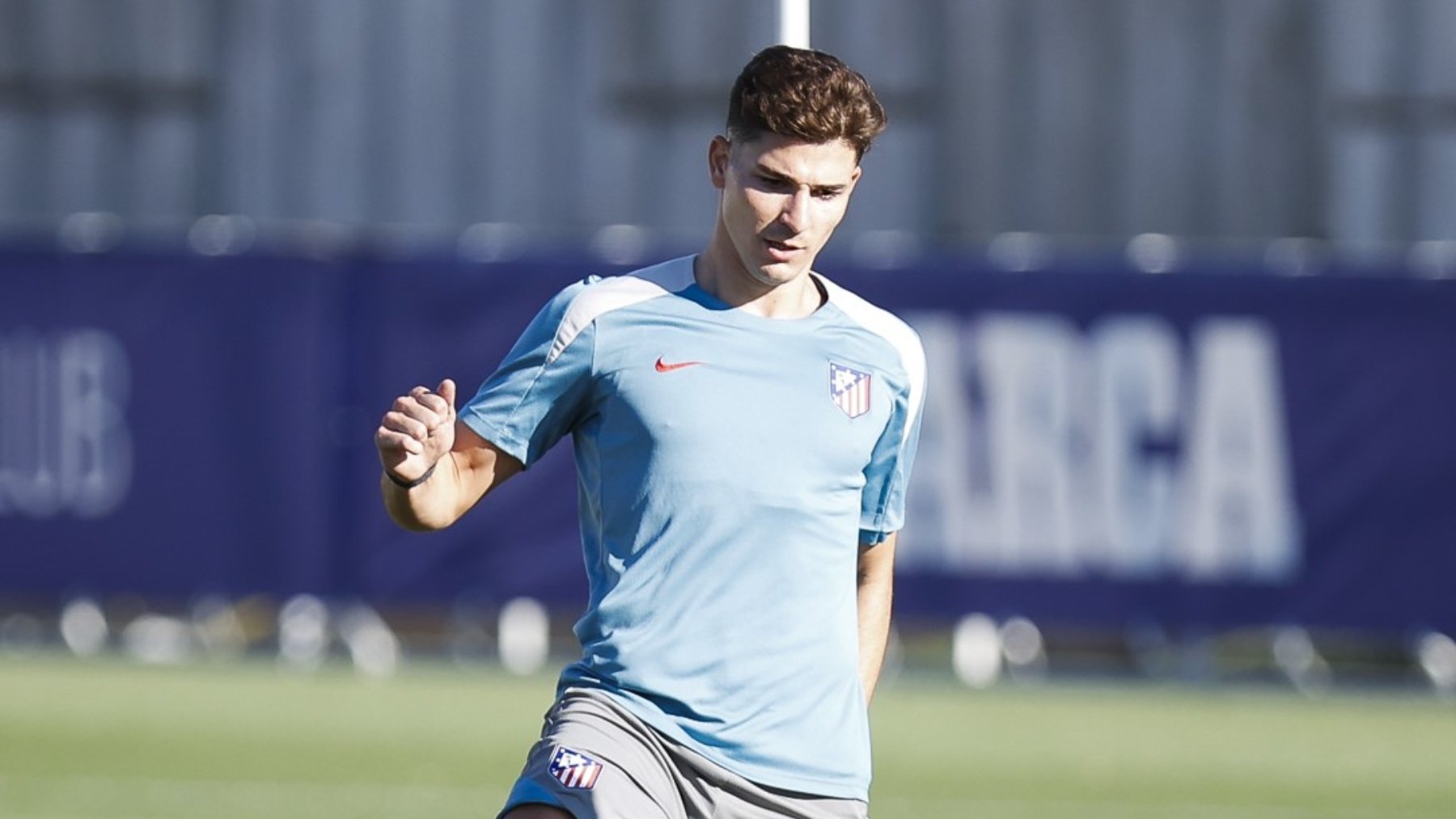 Julián Álvarez, en el entrenamiento de hoy.