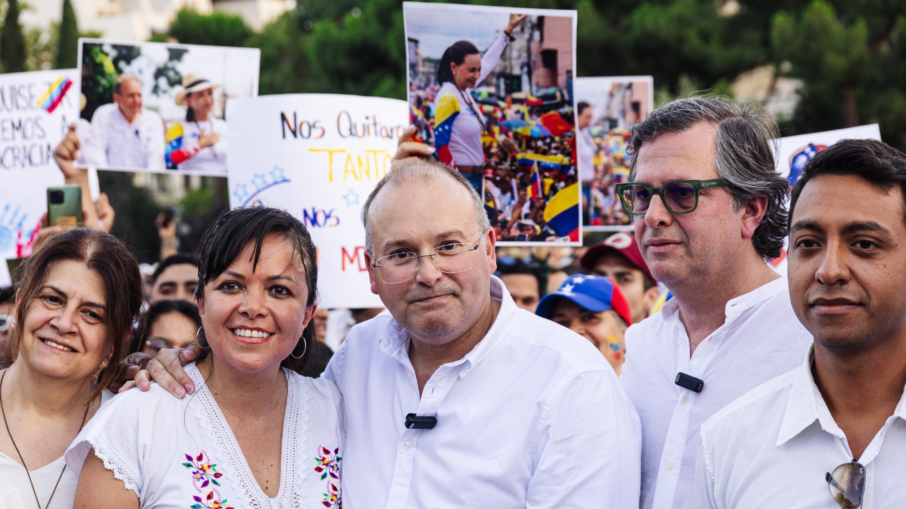 Tellado con la oposición venezolana en Madrid. (Foto: EP)