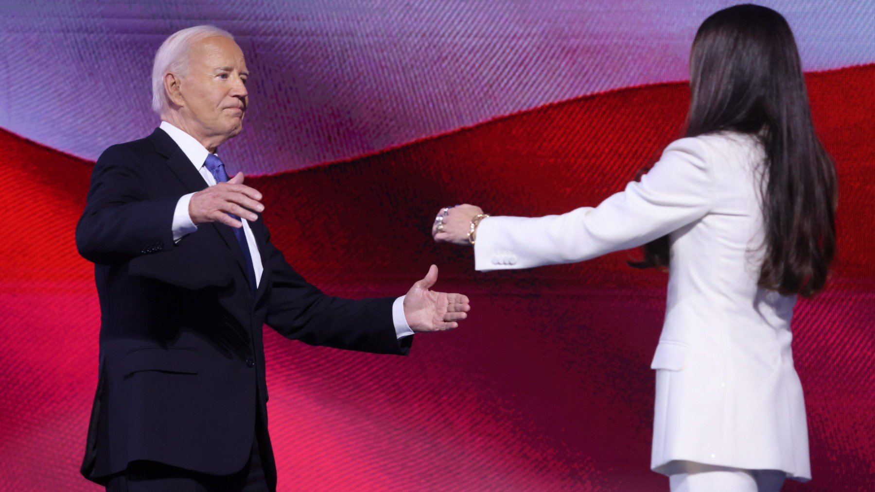 Joe Biden entre lágrimas con su hija Ashley. (Foto: Efe)