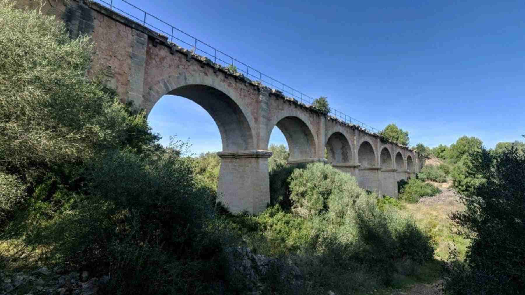 Imagen del puente de las siete bocas por donde transcurría la línea entre Palma y Llucmajor.