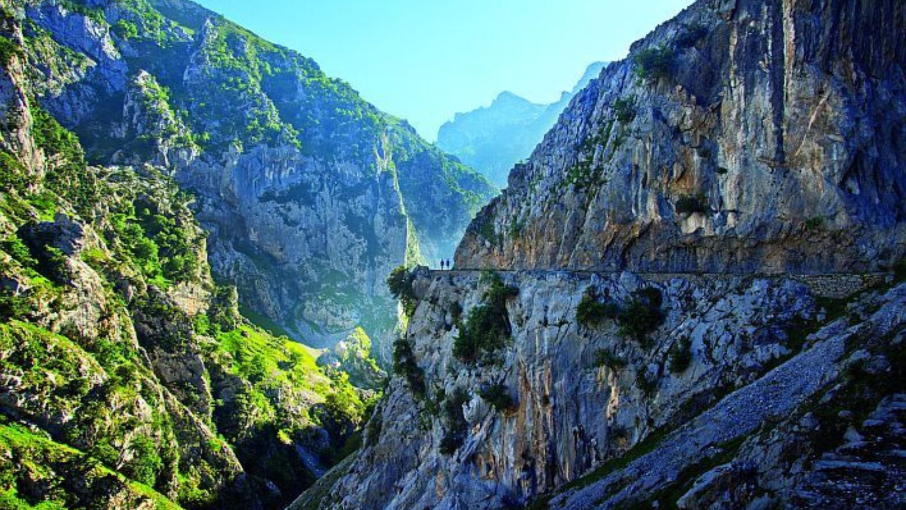 Es una de las rutas de senderismo más concurridas de España. Foto: Turismo de Asturias