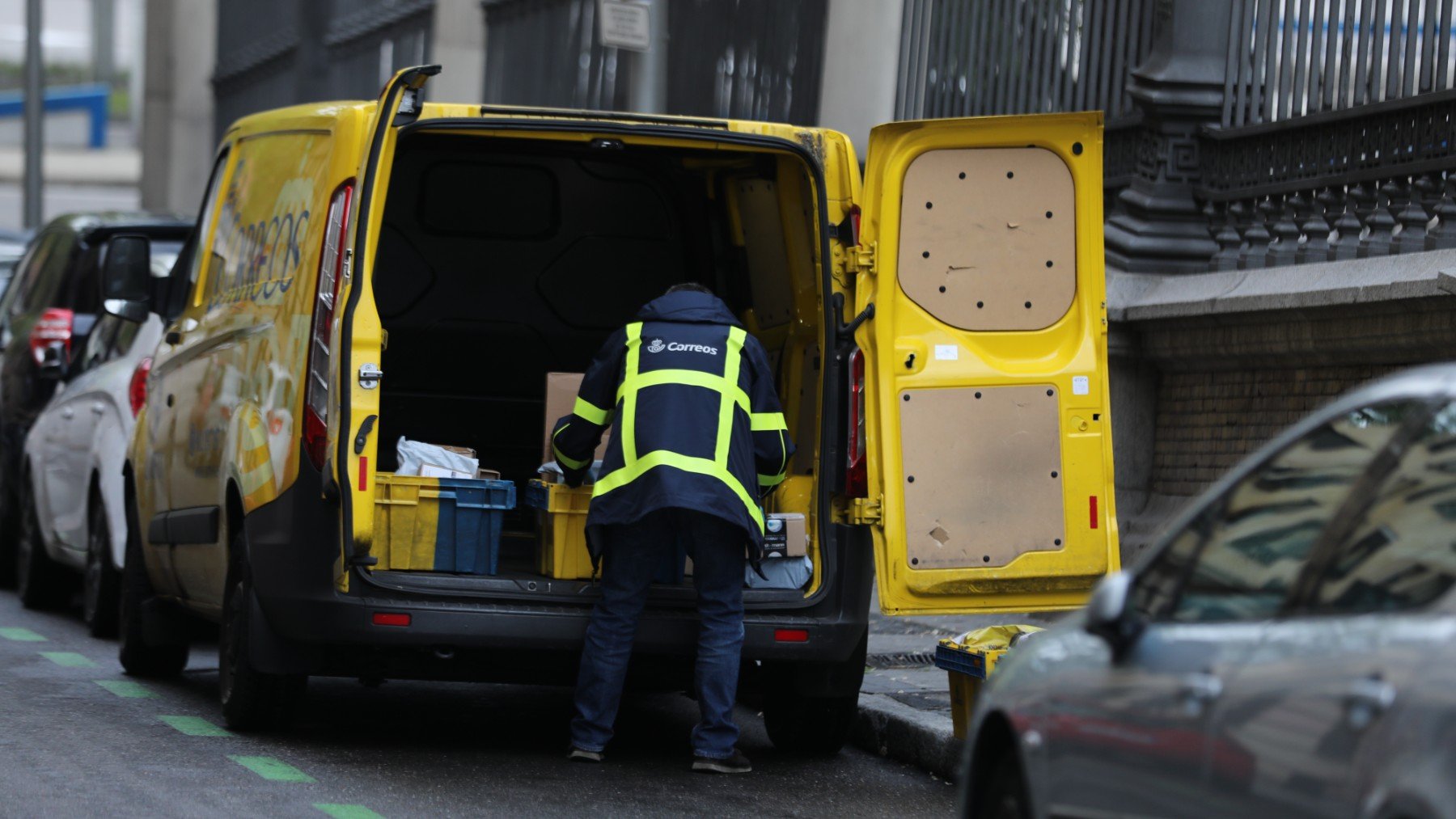 Un trabajador de correos. (EP)