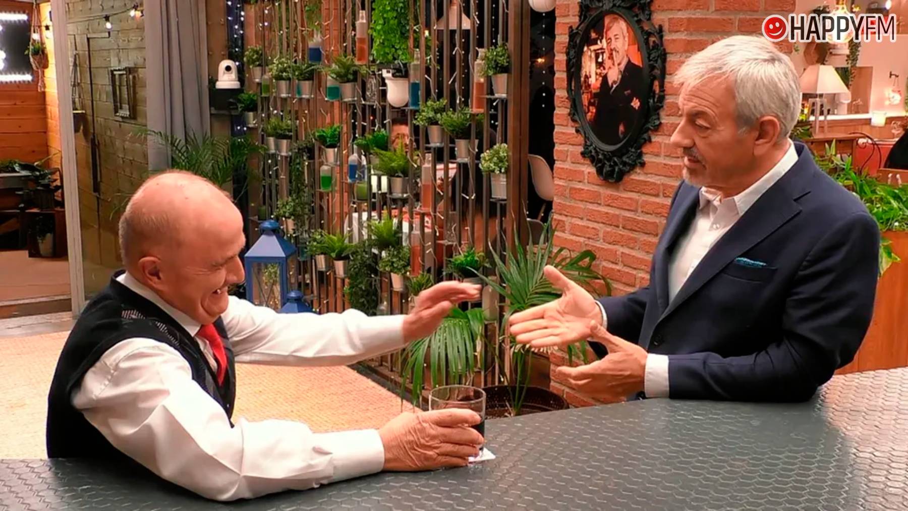 Manuel y Carlos Sobera en ‘First Dates’. (Mediaset)