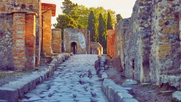 Pareja que murió atrapada en Pompeya