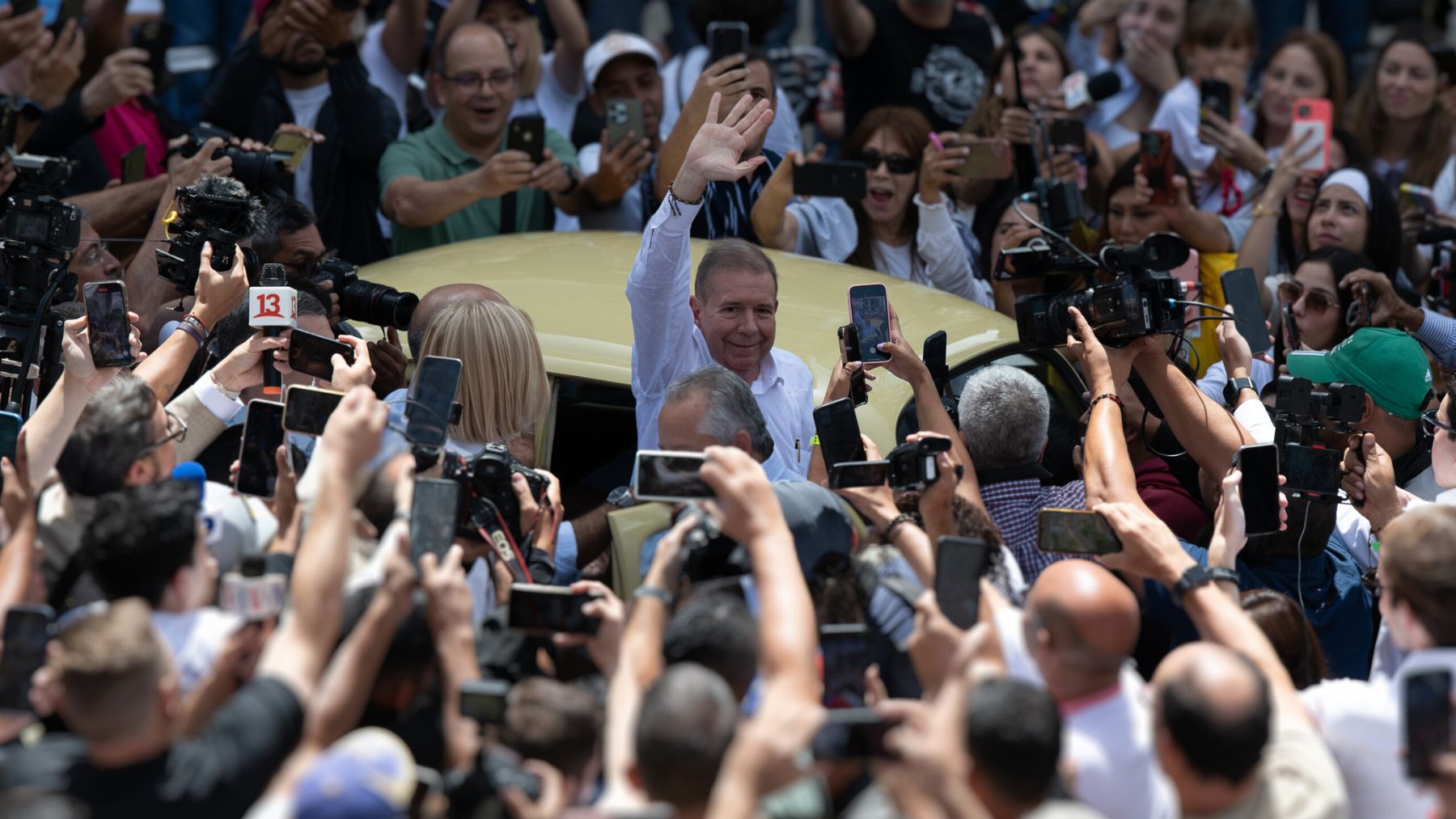 Edmundo González, en la manifestación del 28 de agosto. (Getty)