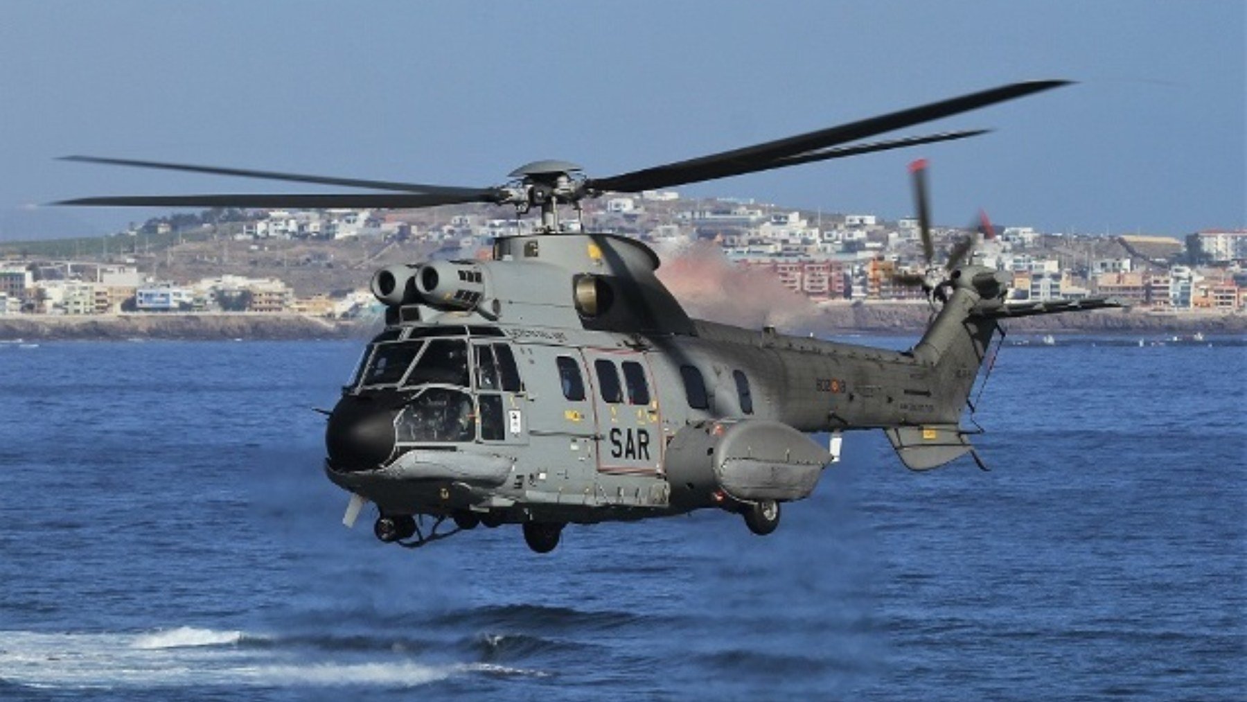 Superpuma de rescate en Canarias.