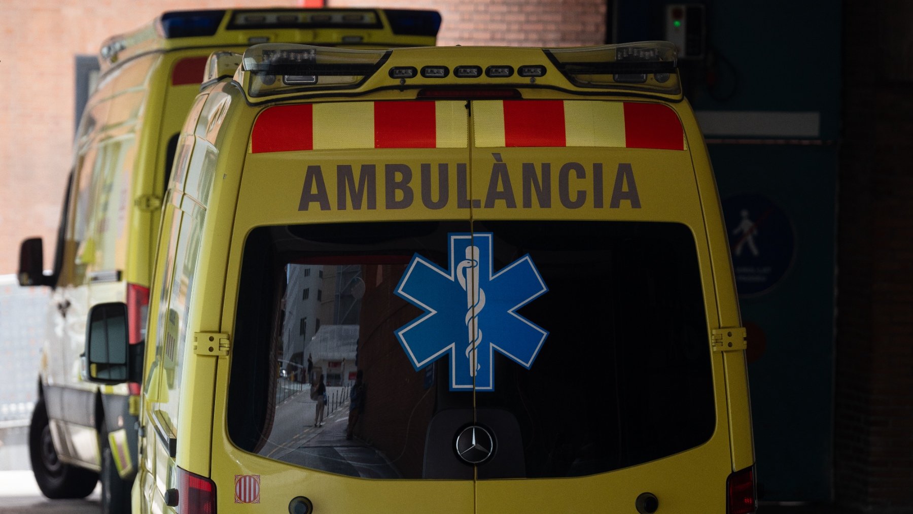 Unas ambulancias en Barcelona.