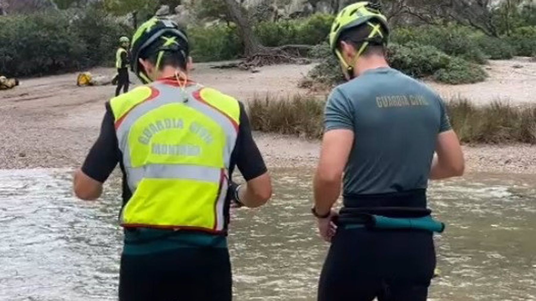 Efectivos de la Guardia Civil en el Torrent de Pareis.