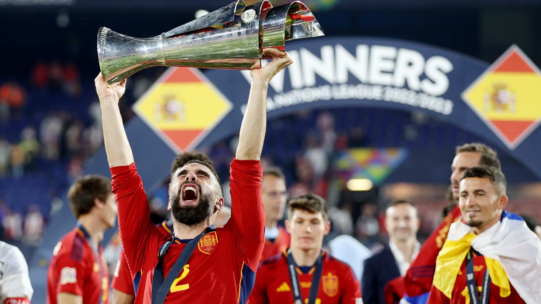 Carvajal levanta la UEFA Nations League. (Getty)