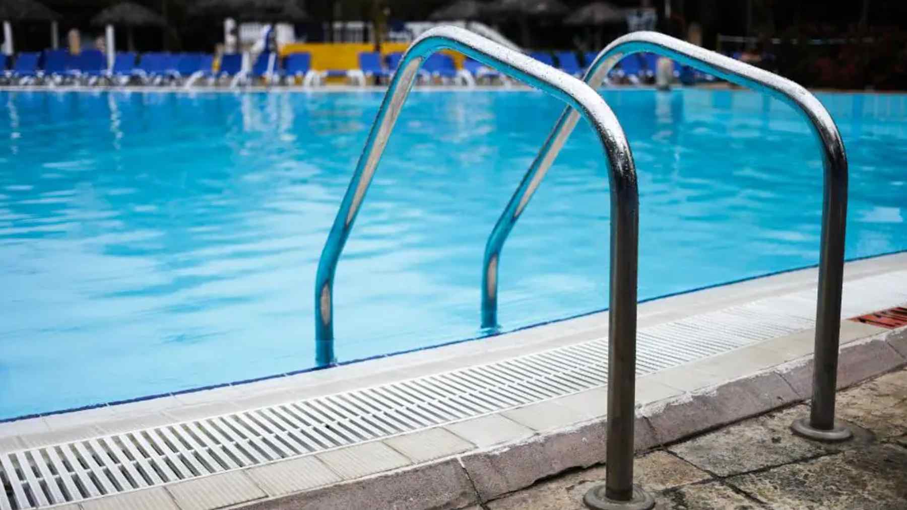 Imagen de una piscina.